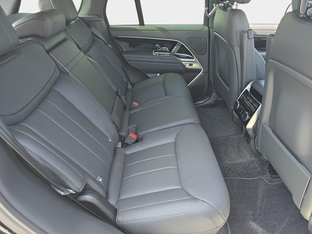 New 2026 Land Rover Range Rover SE AWD/4WD image 11