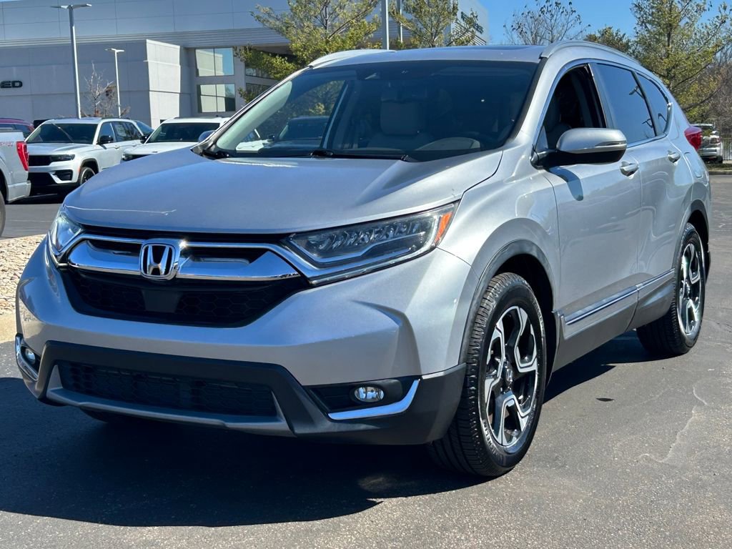 Used 2018 Honda CR-V Touring image 3