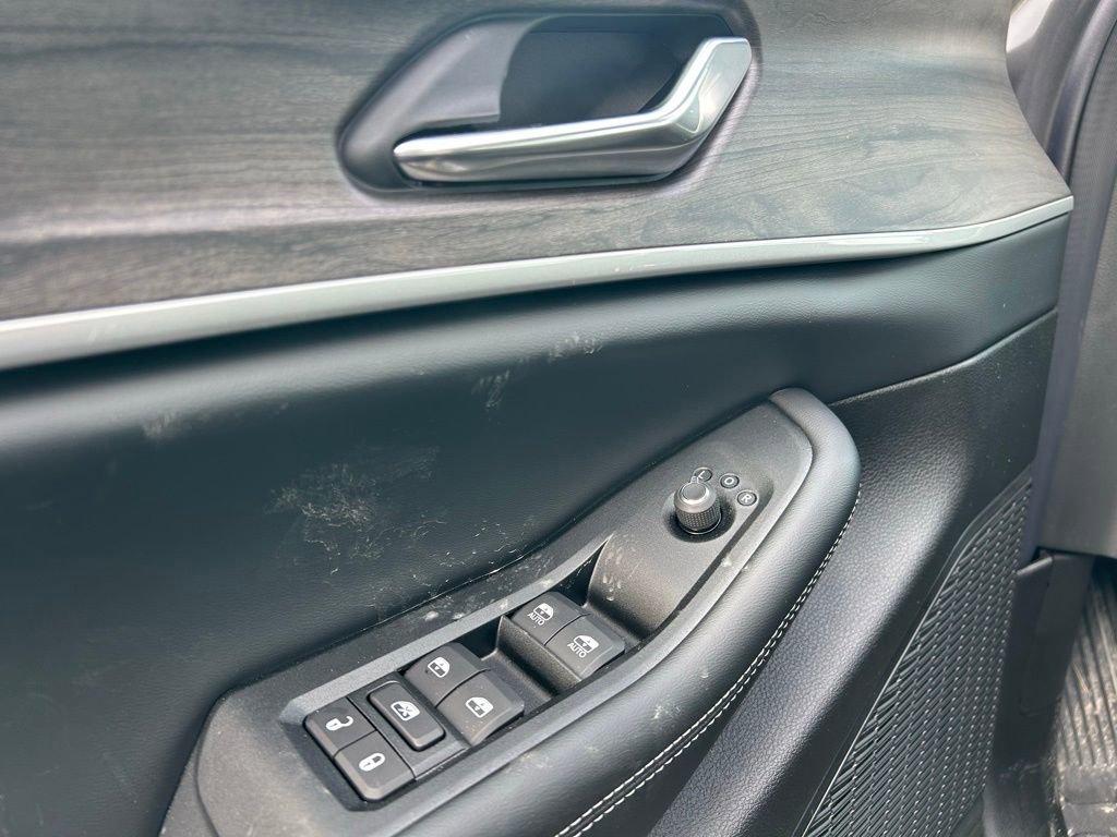 New 2026 Jeep Grand Cherokee Altitude image 12