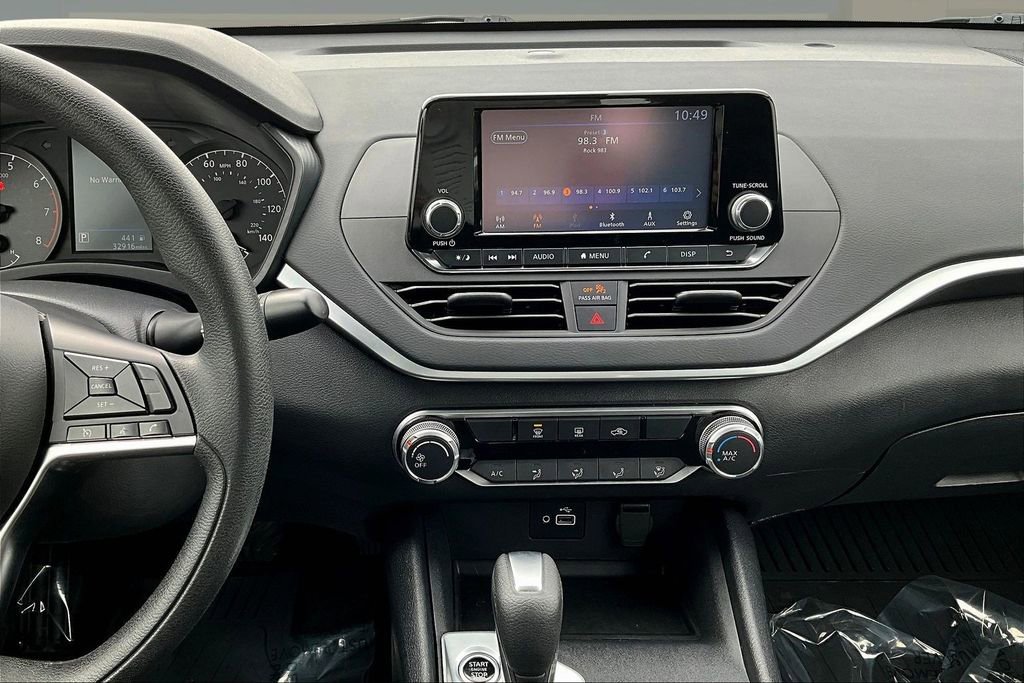 Used 2022 Nissan Altima 2.5 S image 11