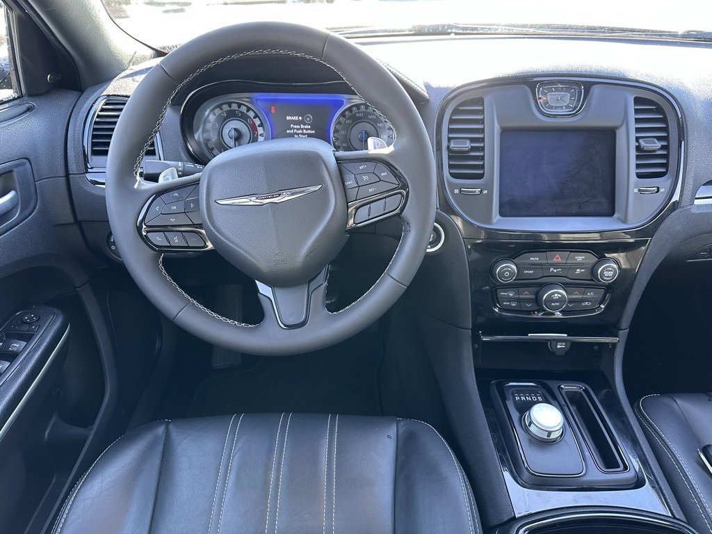 Used 2022 Chrysler 300 S image 11