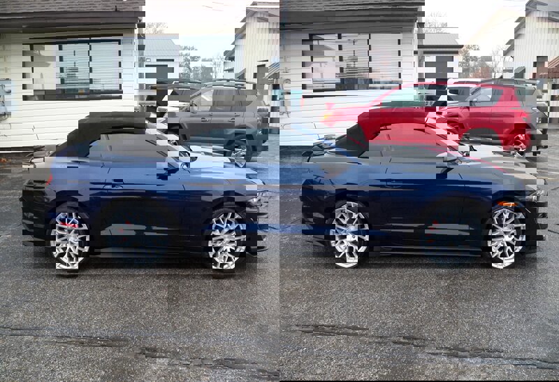 Used 2018 Ford Mustang Premium w/ Equipment Group 201A image 3