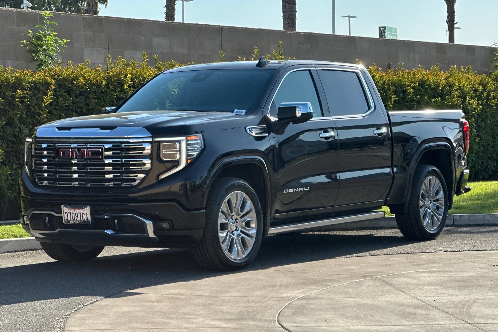 Certified 2023 GMC Sierra 1500 Denali AWD/4WD image 8