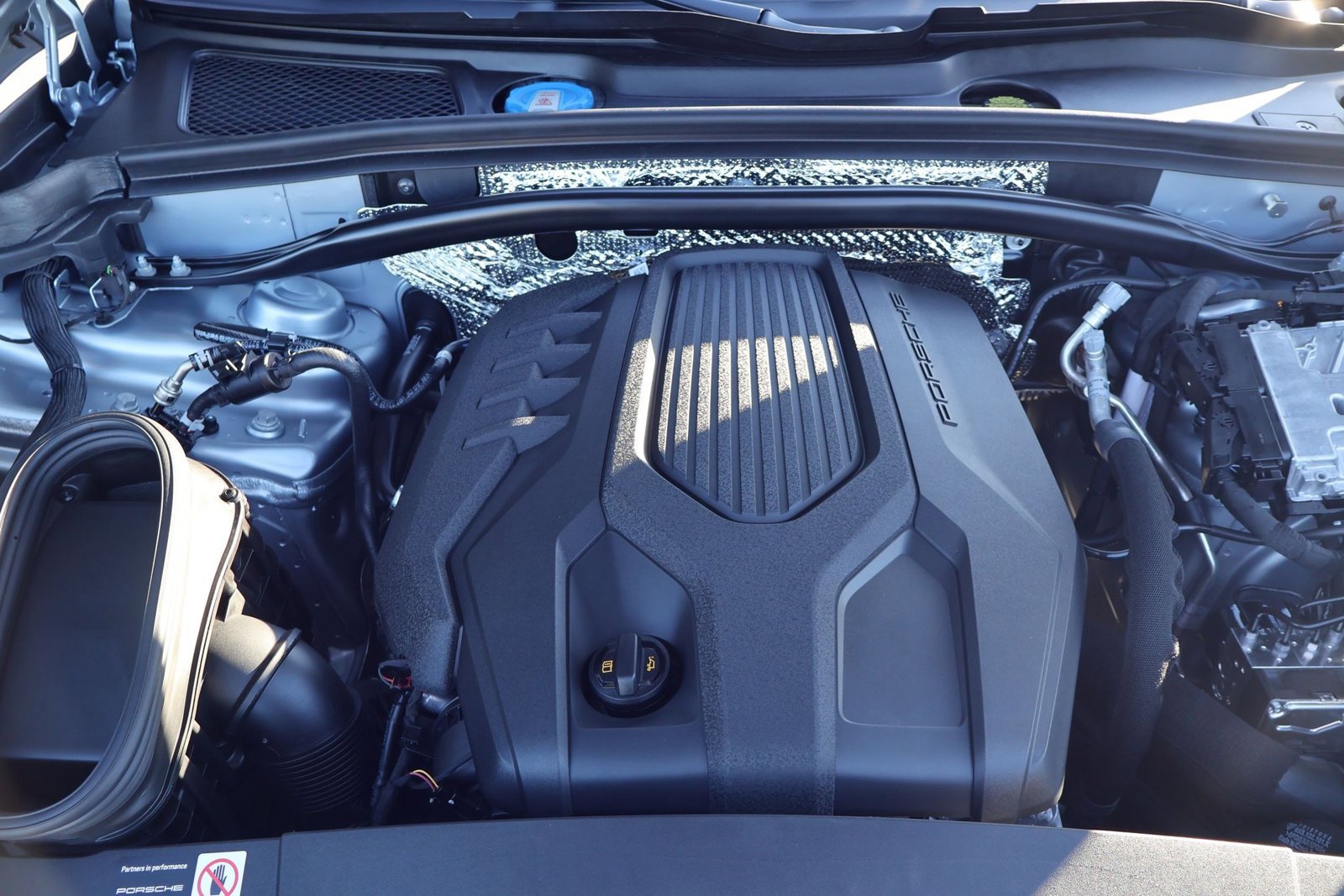 New 2026 Porsche Macan image 26