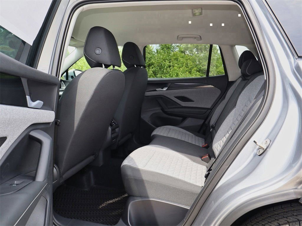 New 2025 Volkswagen Tiguan S AWD/4WD image 14