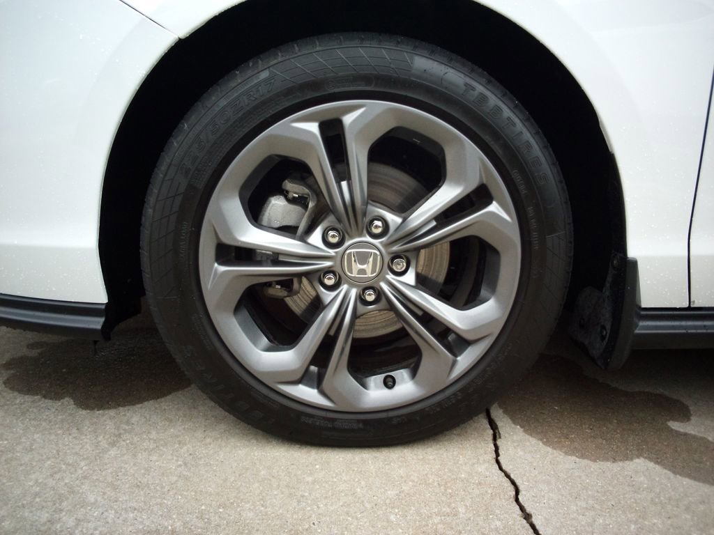 Used 2023 Honda Accord EX image 26