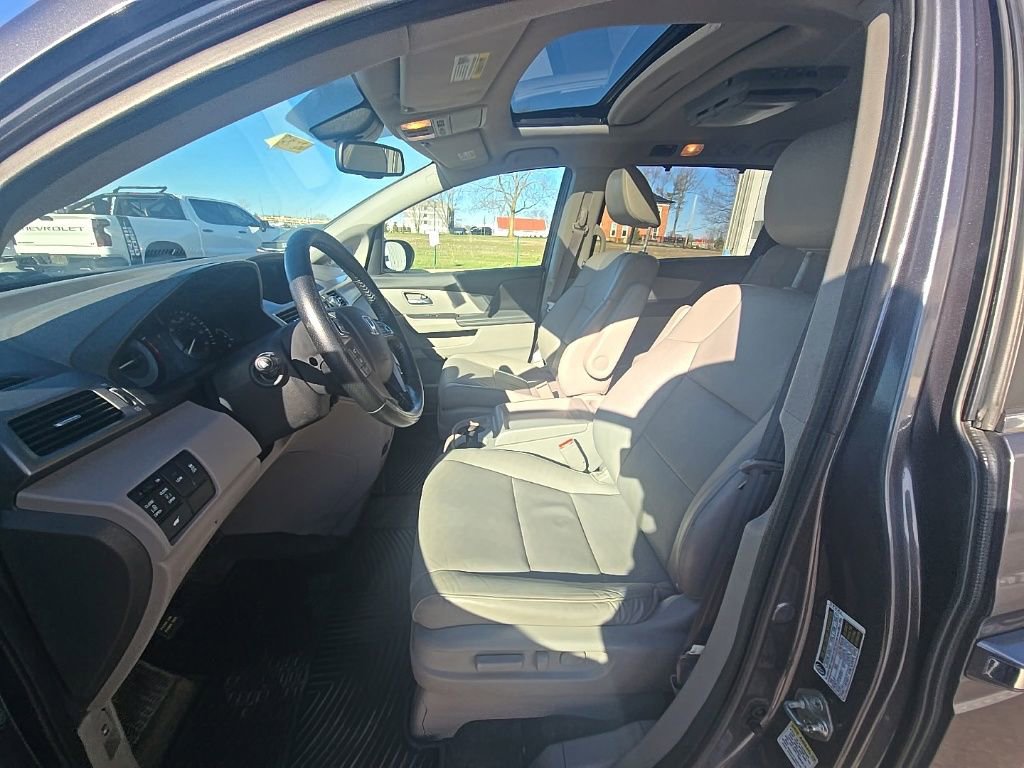 Used 2016 Honda Odyssey EX-L image 12