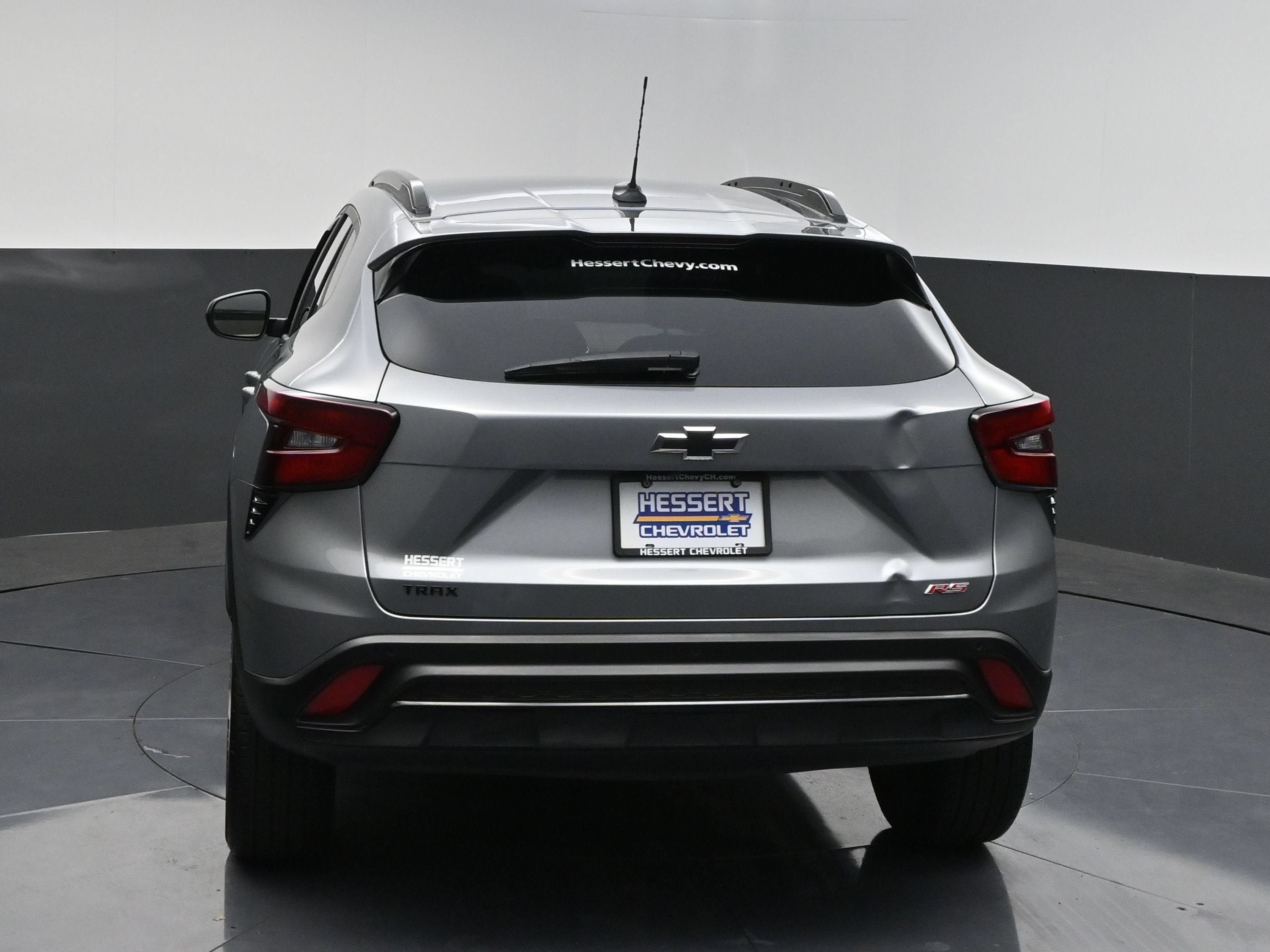Used 2025 Chevrolet Trax RS w/ Driver Confidence Package FWD image 6