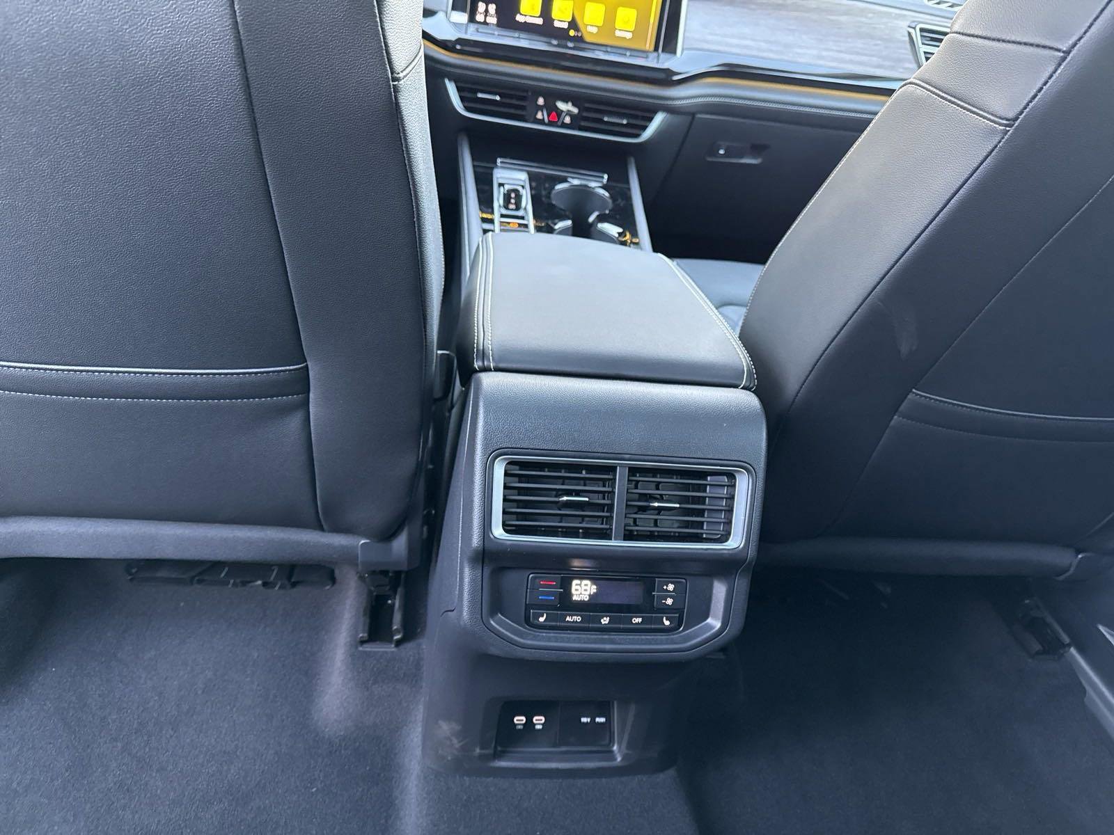 New 2025 Volkswagen Atlas SEL Premium R-Line image 29
