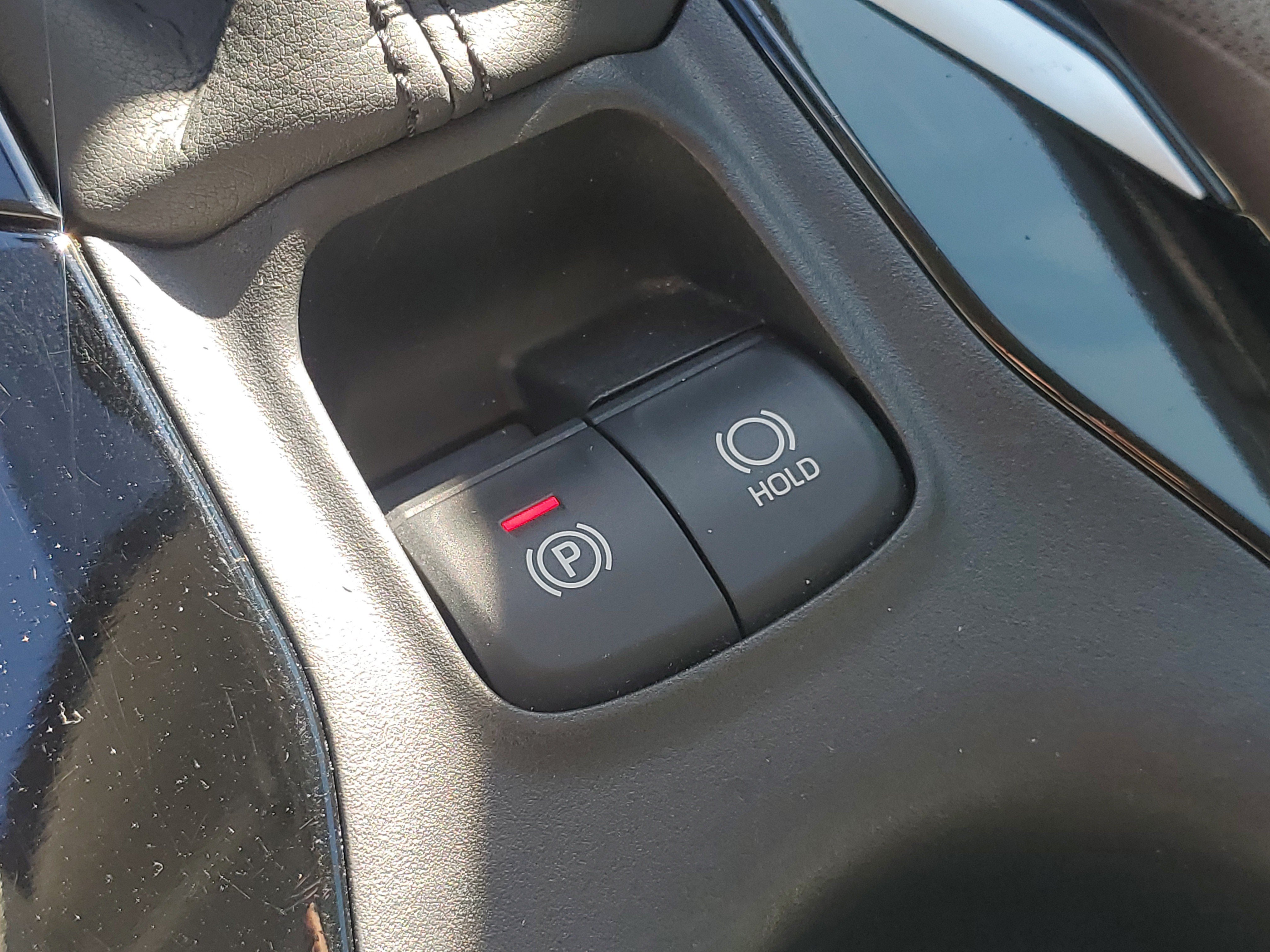 Used 2020 Toyota Corolla L FWD image 29