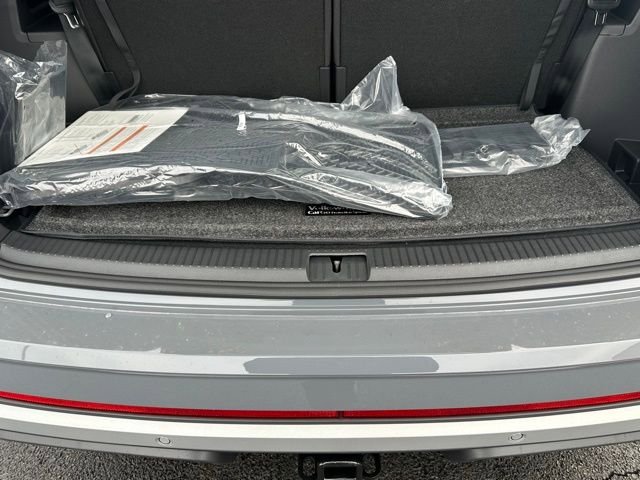 New 2026 Volkswagen Atlas Peak Edition AWD/4WD image 18