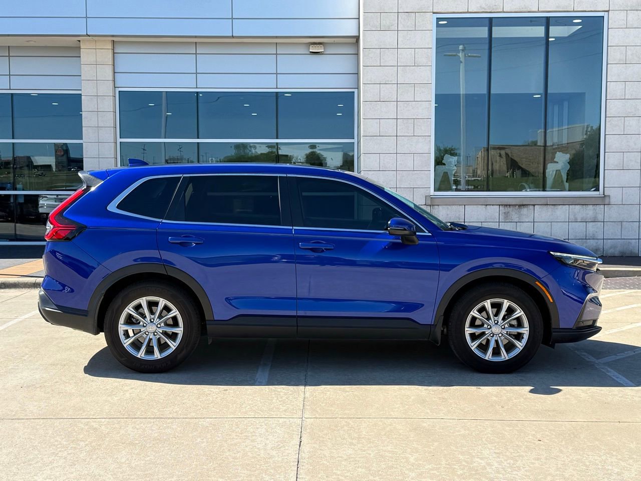 Used 2024 Honda CR-V EX-L image 7