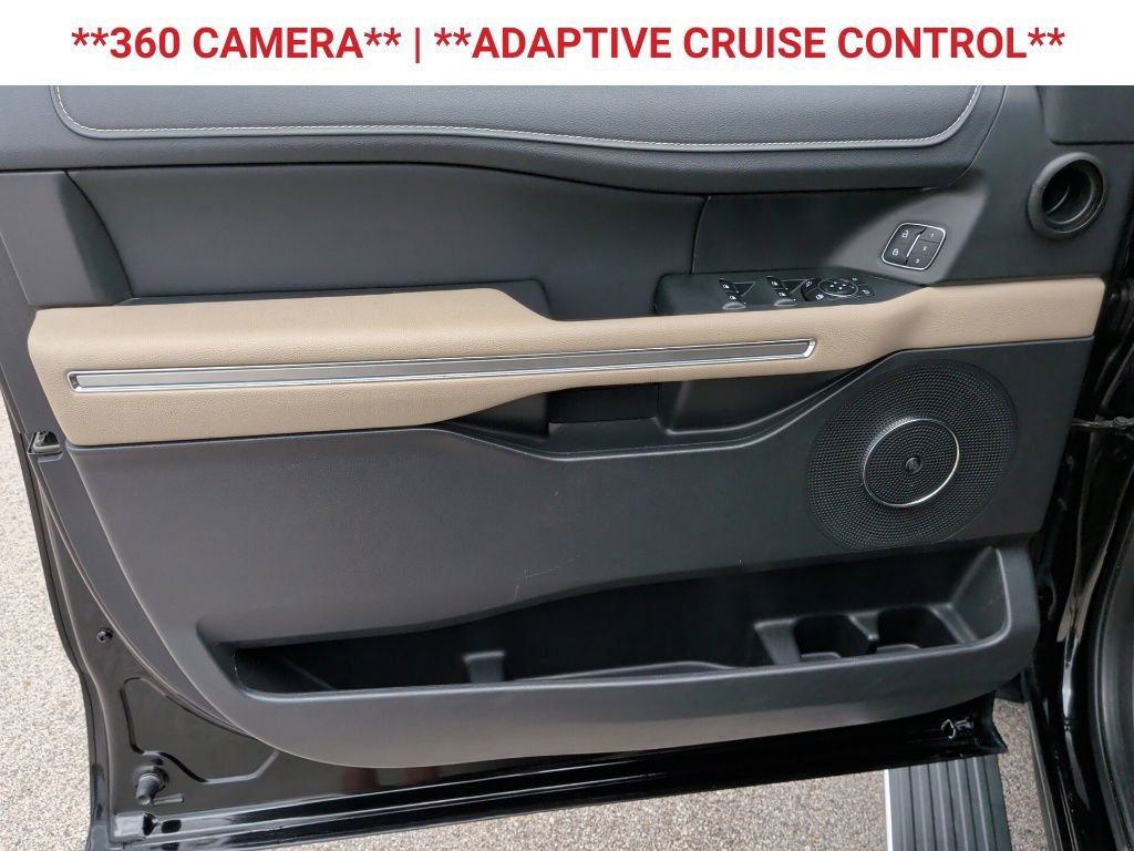 Used 2023 Ford Expedition Limited image 11