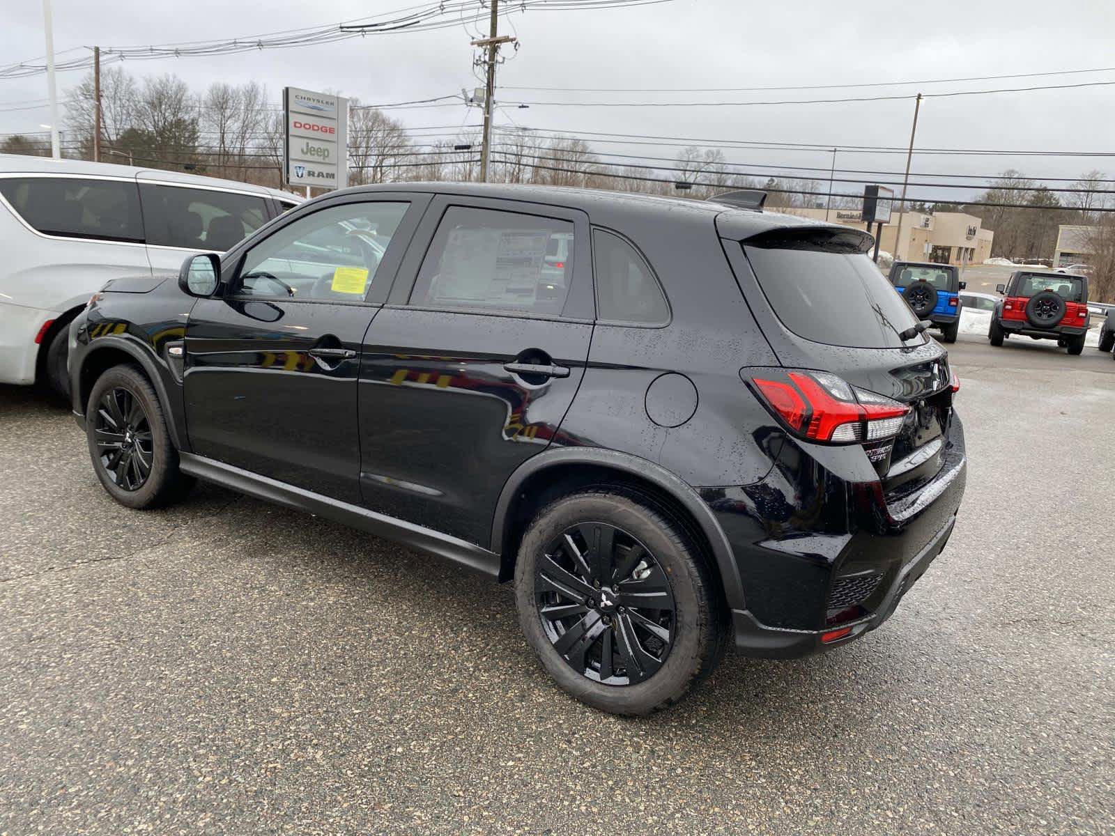 Used 2024 Mitsubishi Outlander Sport LE AWD/4WD image 8