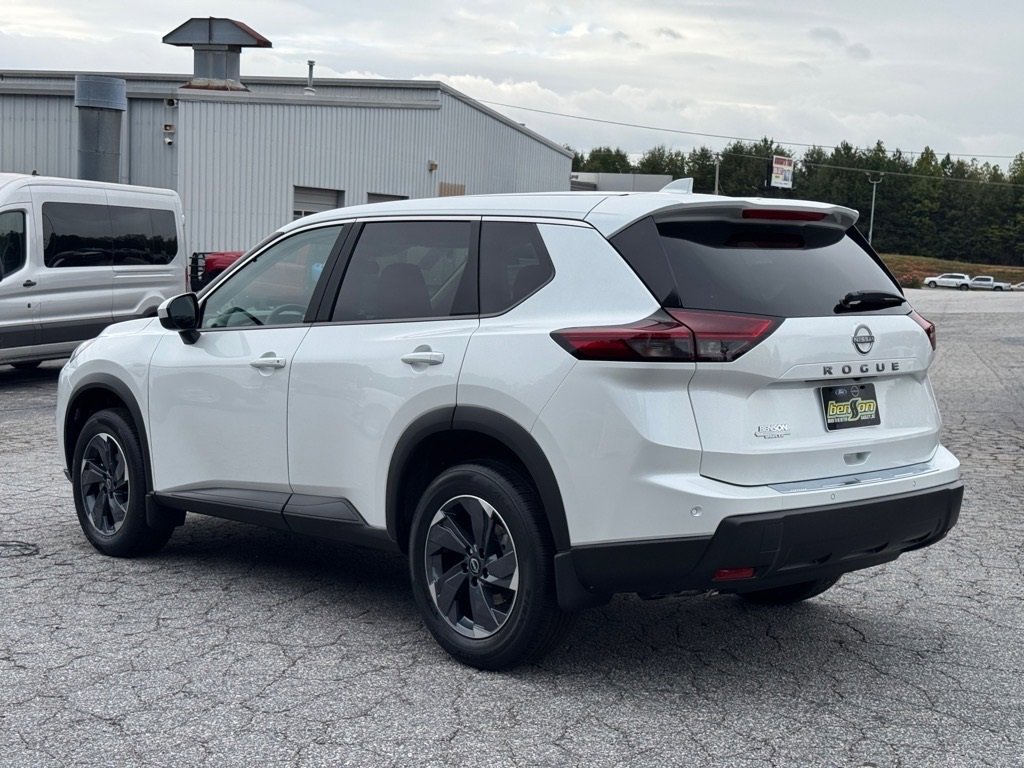 New 2026 Nissan Rogue SV image 5