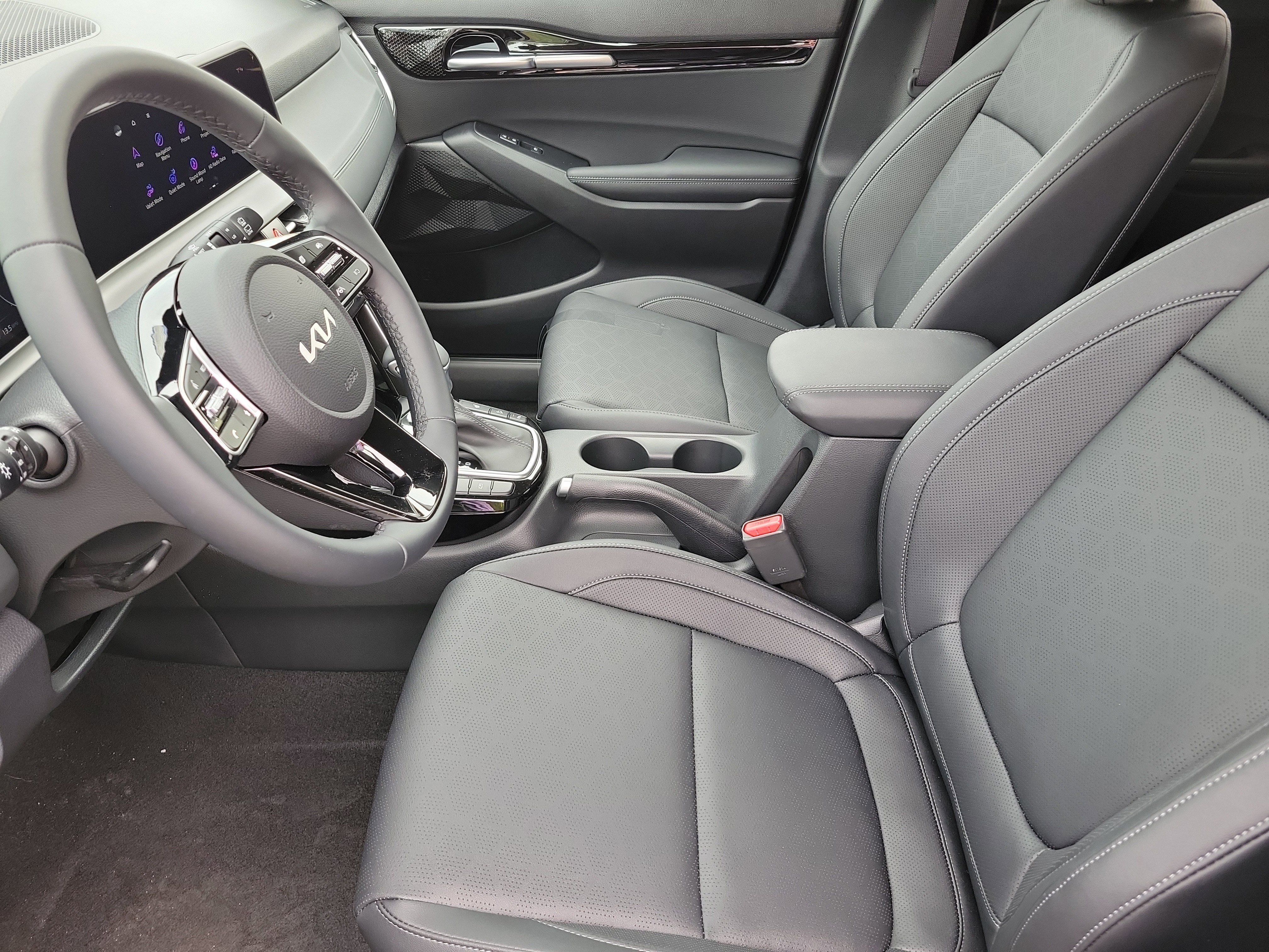 New 2026 Kia Seltos EX FWD image 3