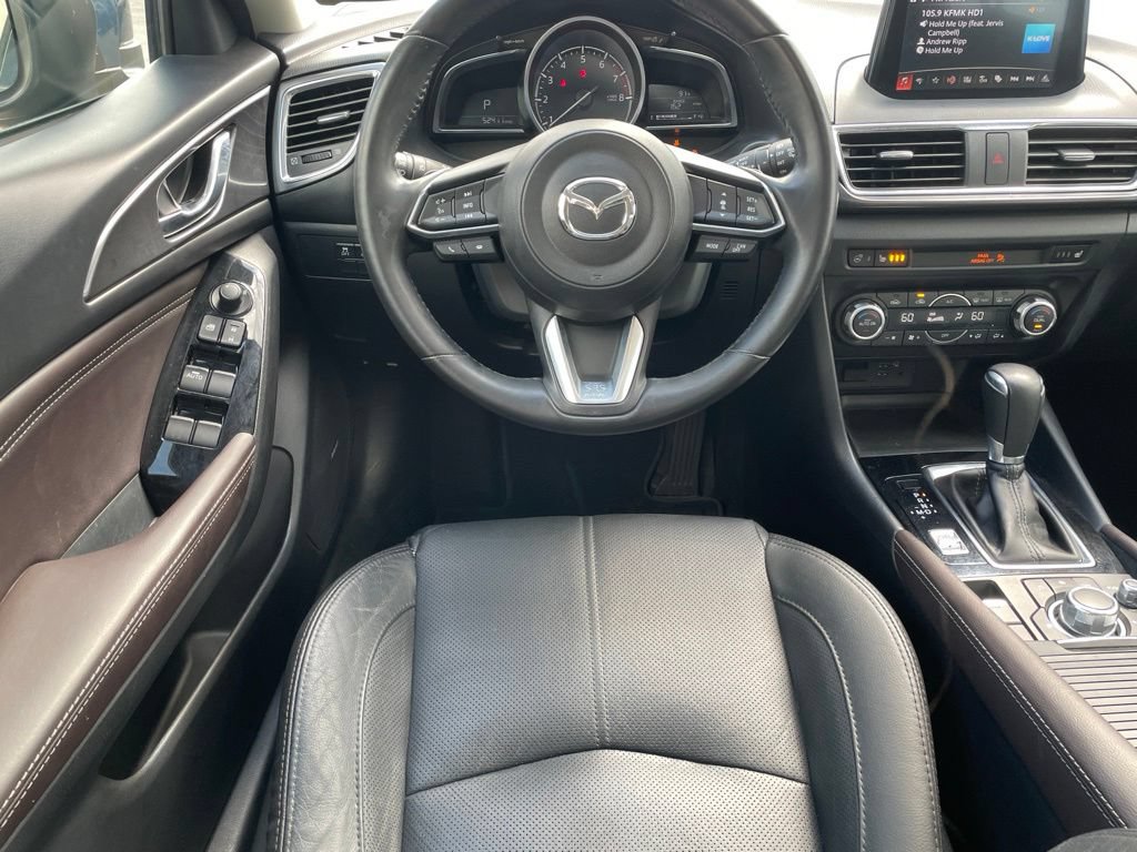 Used 2018 MAZDA MAZDA3 Grand Touring w/ Premium Equipment Package FWD image 19