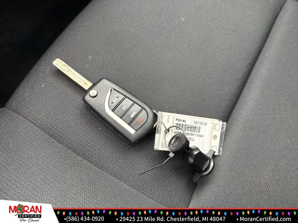 Used 2024 Toyota Corolla LE image 29