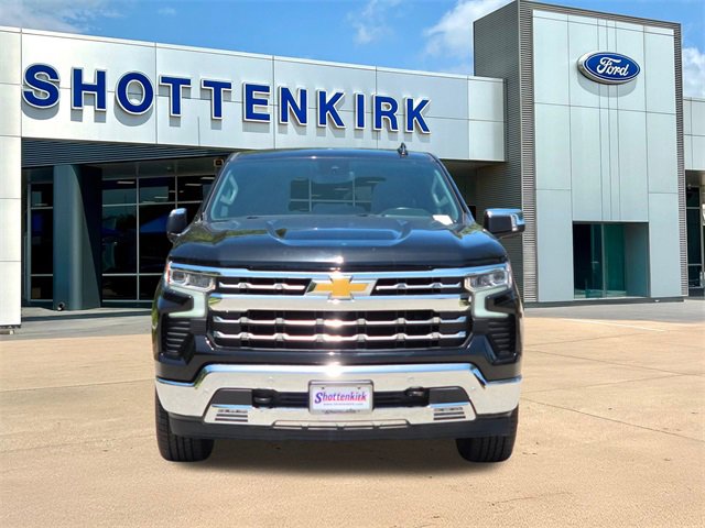 Used 2024 Chevrolet Silverado 1500 LTZ w/ Z71 Off-Road Package image 2