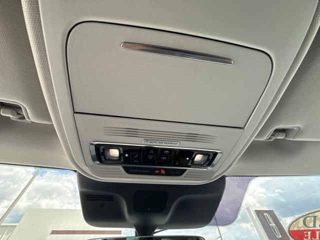 Certified 2025 Lincoln Navigator Reserve AWD/4WD image 25