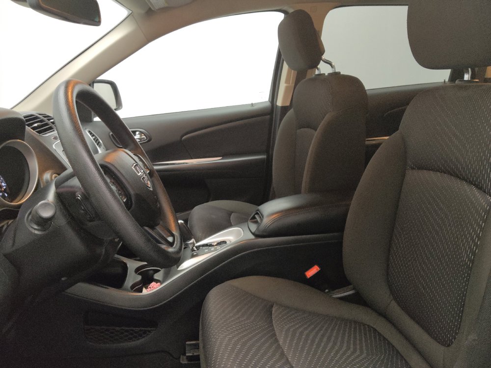 Used 2019 Dodge Journey SE FWD image 17
