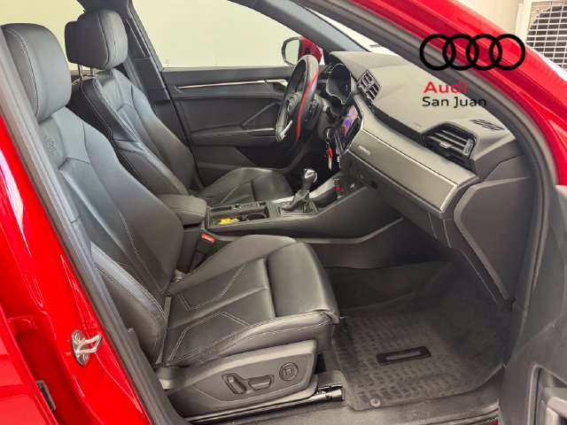 Used 2025 Audi Q3 2.0T Premium w/ Black Optic Sport Package AWD/4WD image 26