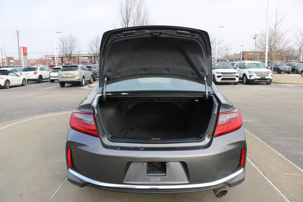 Used 2017 Honda Accord EX-L image 9