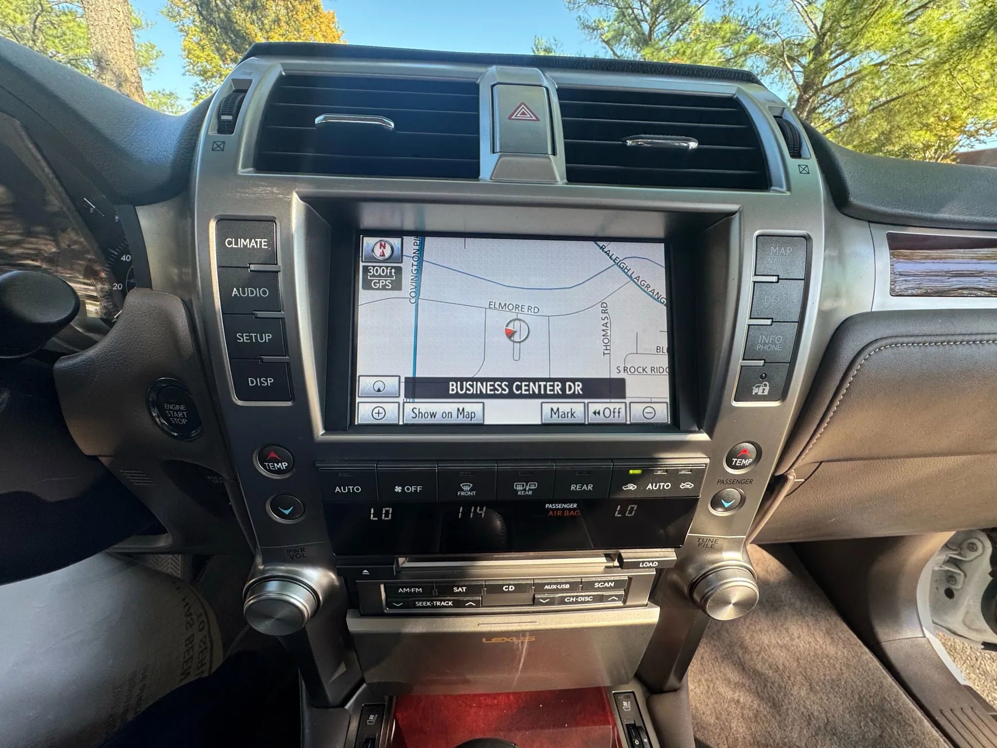 Used 2013 Lexus GX 460 image 18