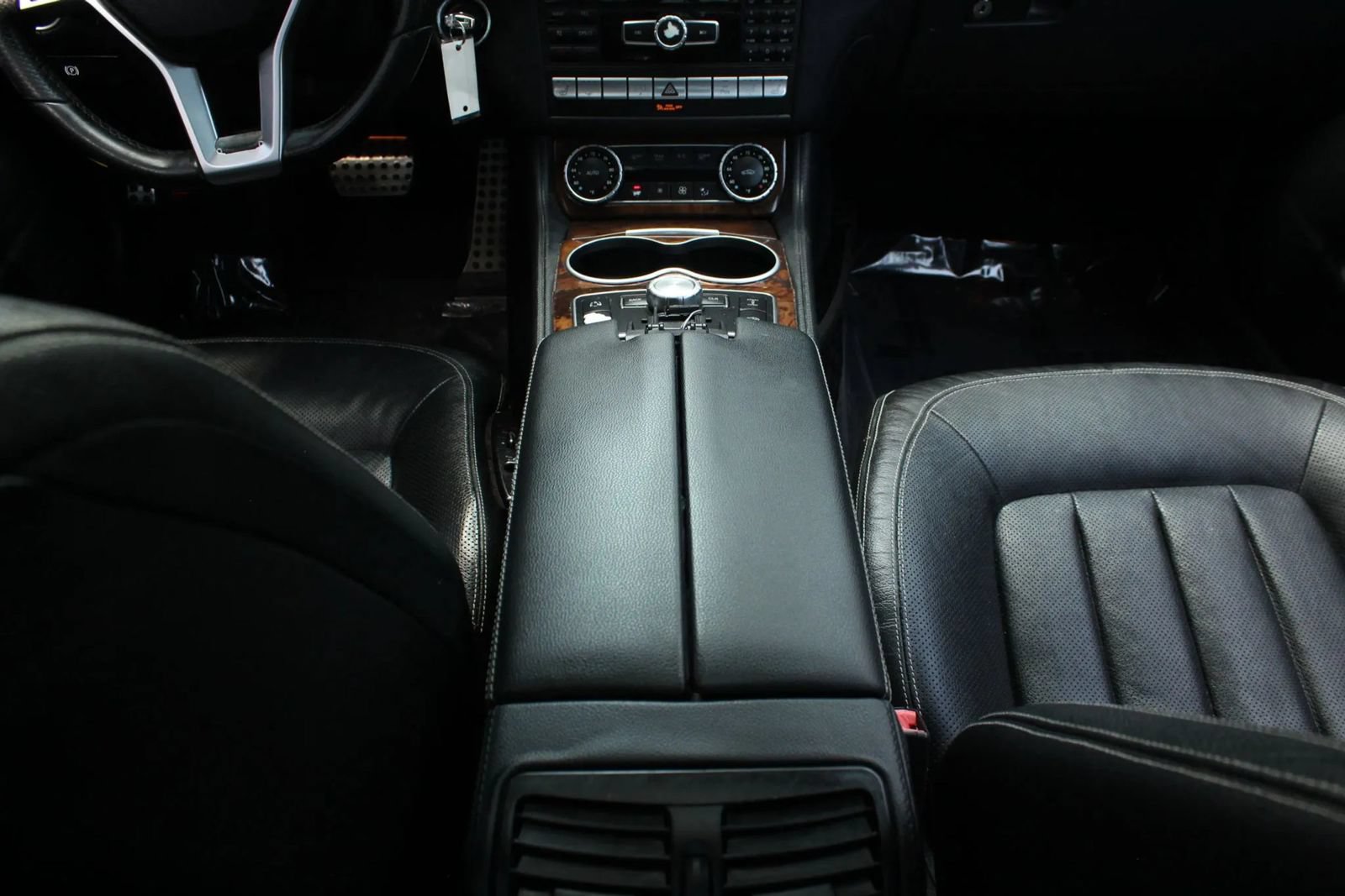 Used 2013 Mercedes-Benz CLS 550 w/ Premium I Pkg image 27