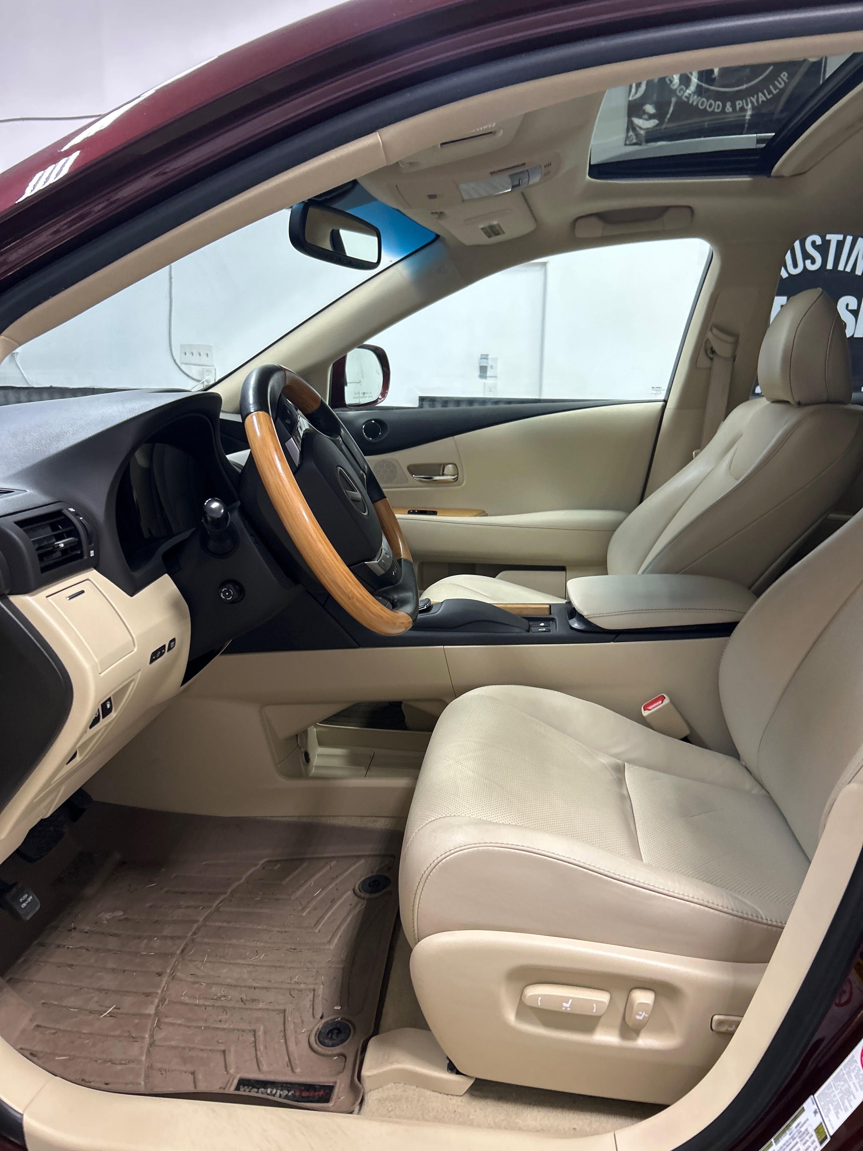 Used 2015 Lexus RX 450h AWD image 8