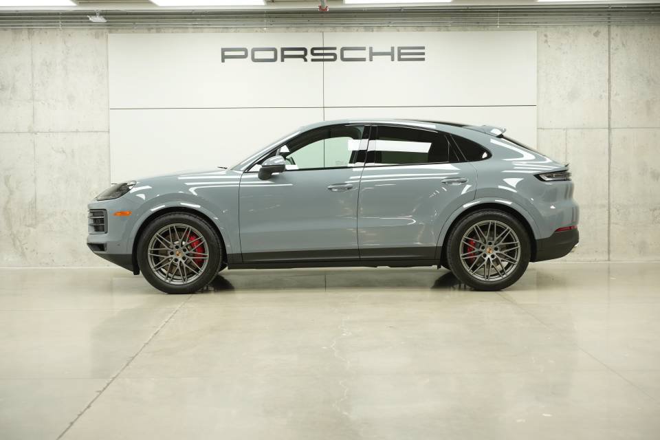 New 2026 Porsche Cayenne S AWD/4WD image 2
