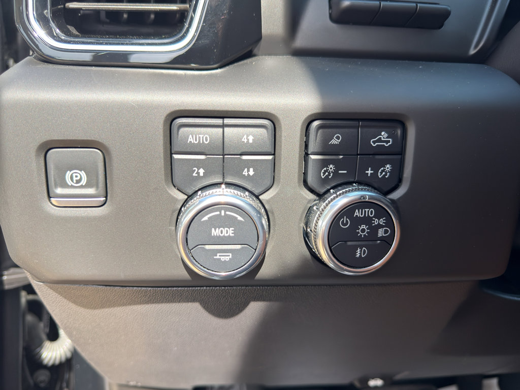 Used 2025 GMC Sierra 1500 Denali w/ Technology Package image 13