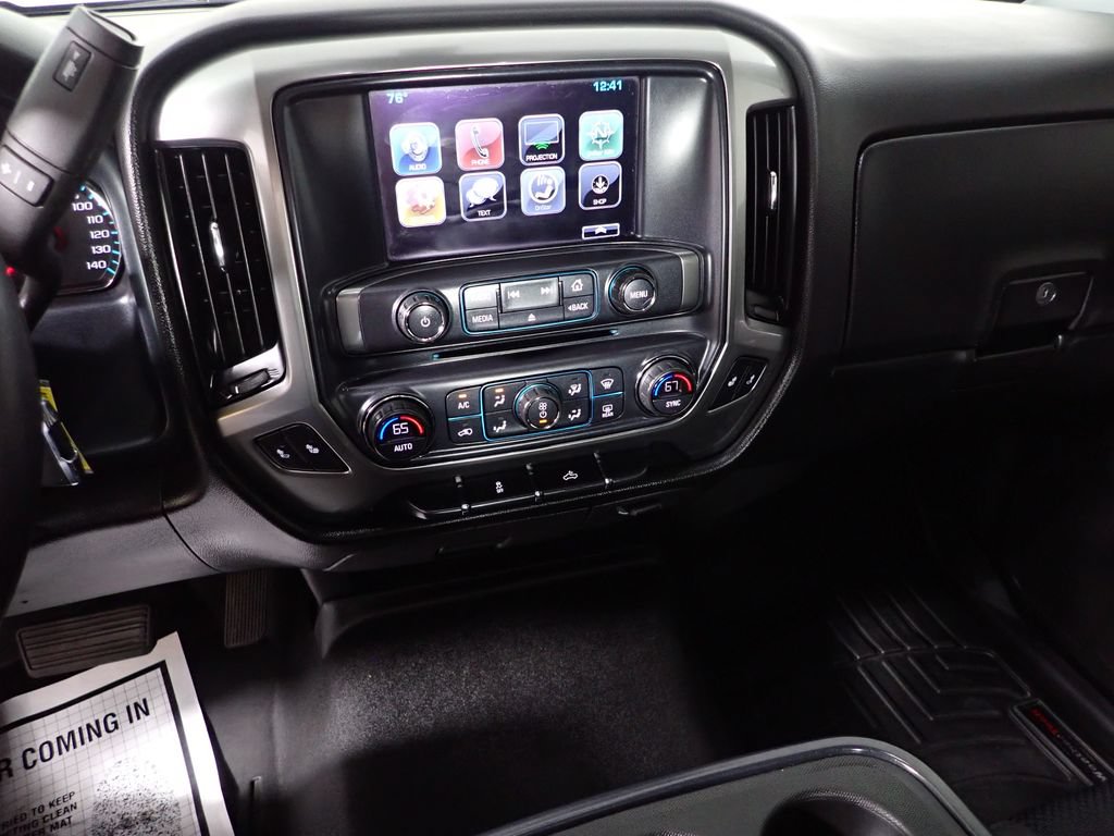 Used 2018 Chevrolet Silverado 1500 LT w/ All Star Edition AWD/4WD image 29