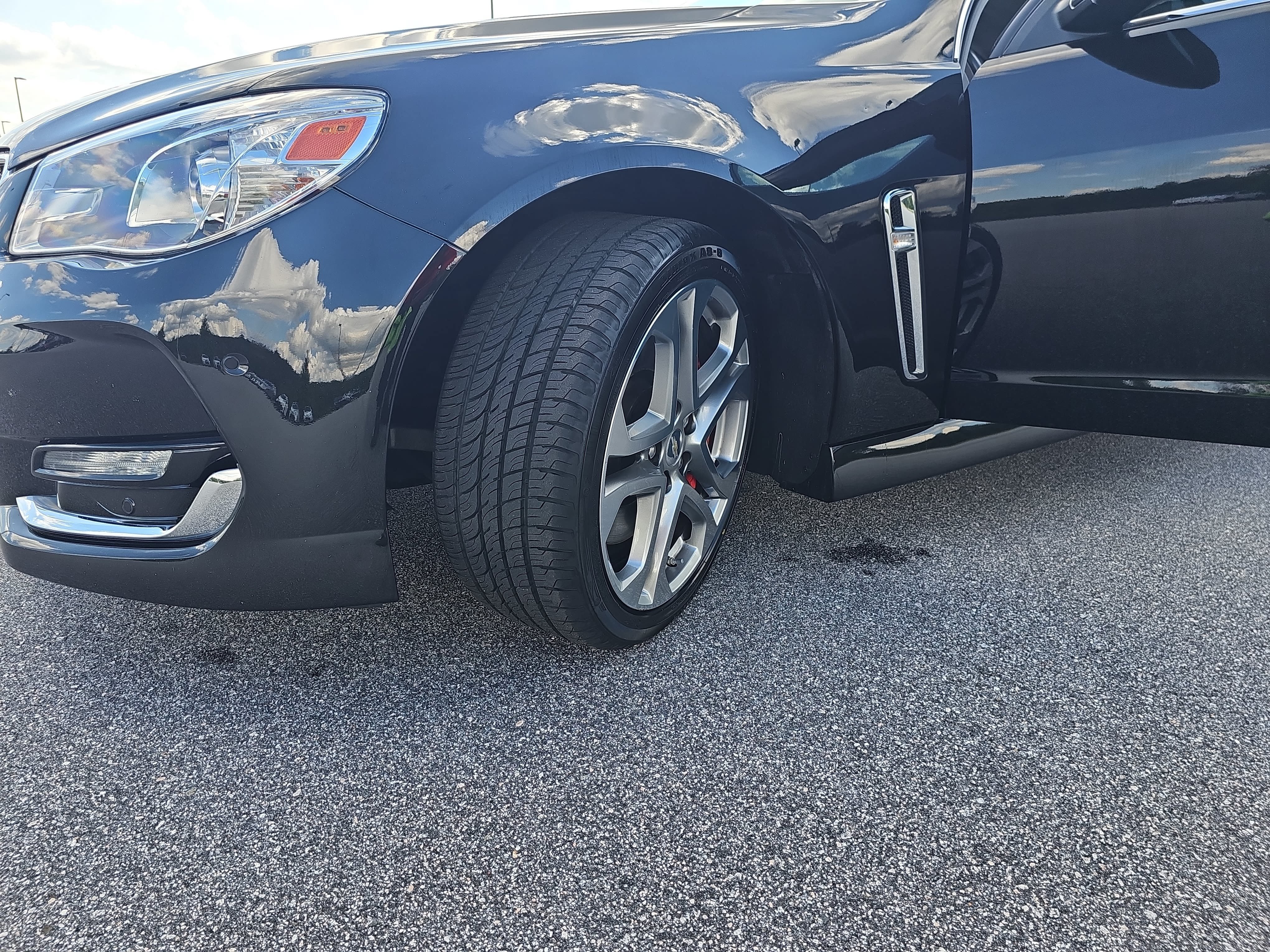 Used 2016 Chevrolet SS RWD image 33