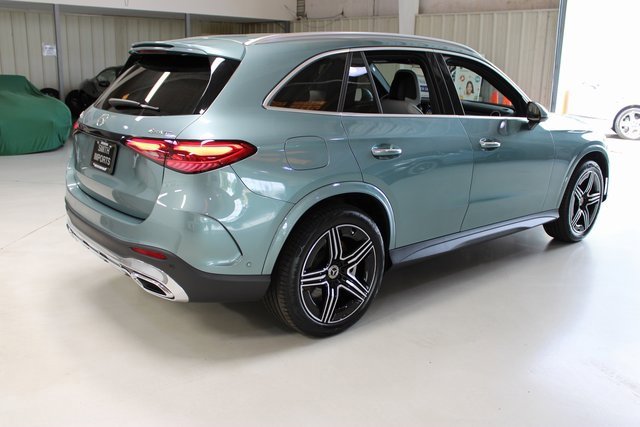 Used 2025 Mercedes-Benz GLC 350e 4MATIC w/ AMG Line image 42