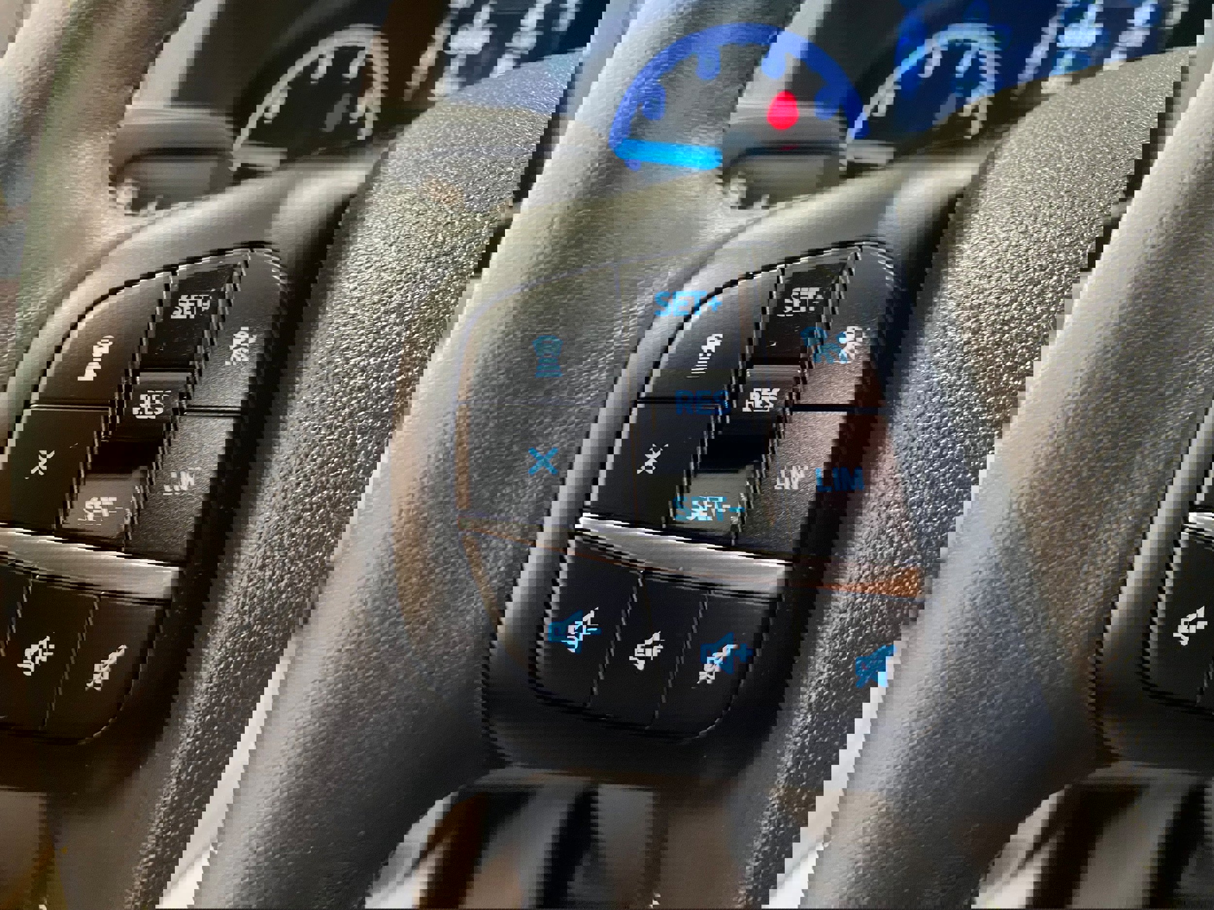 Certified 2025 Ford Transit 350 XLT image 19