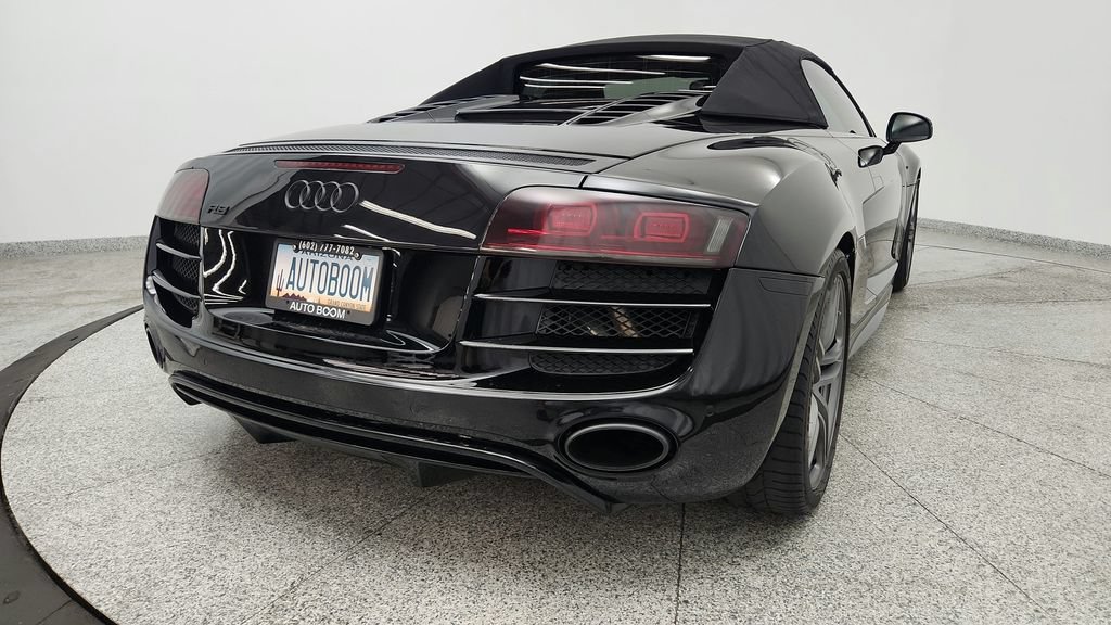 Used 2011 Audi R8 V10 w/ Enhanced Leather Pkg AWD/4WD image 18
