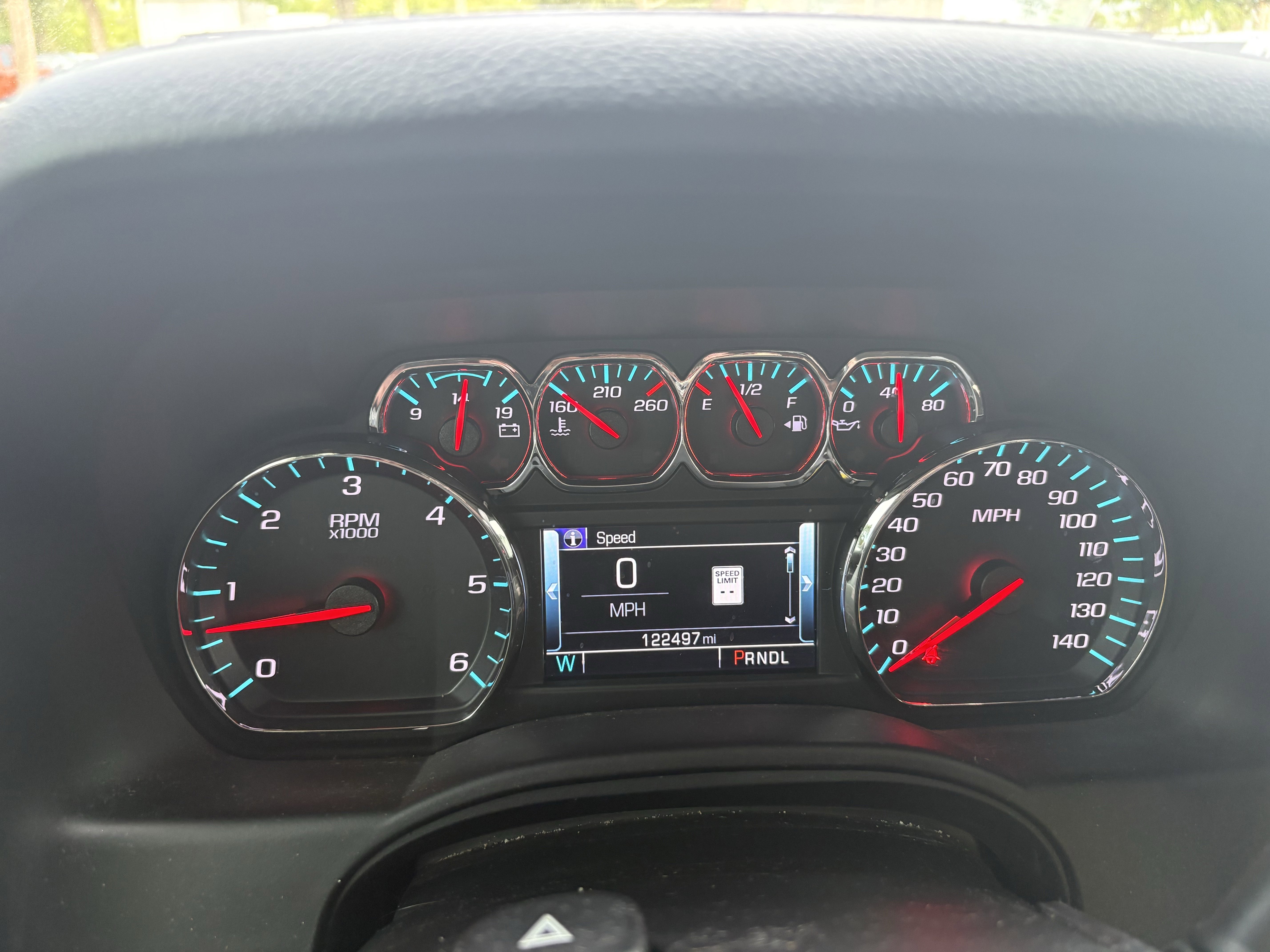 Used 2019 Chevrolet Suburban LT RWD image 11