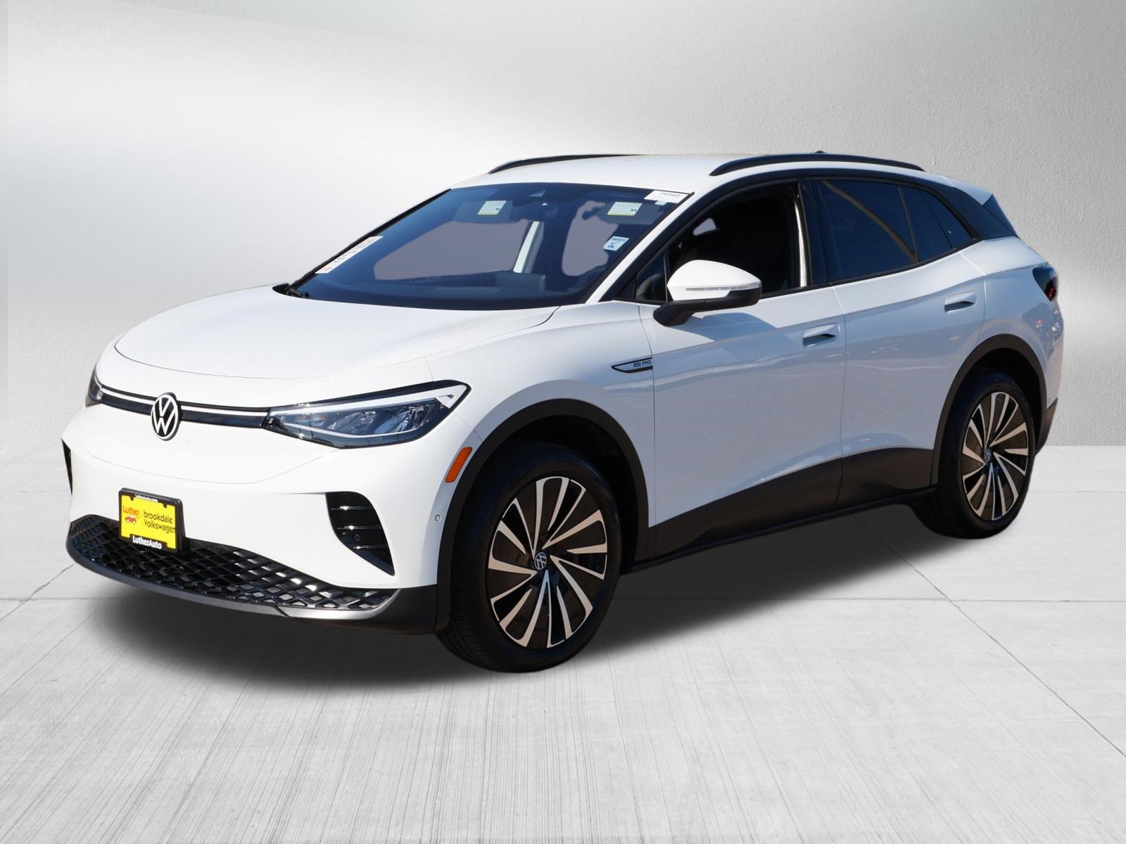 Certified 2024 Volkswagen ID.4 Pro AWD/4WD image 3