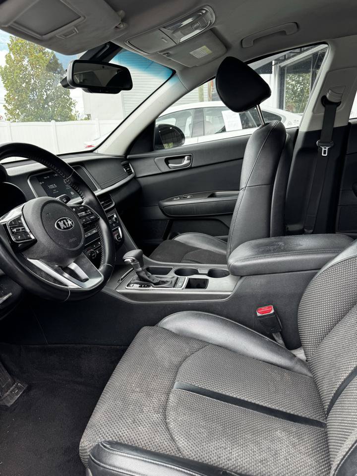 Used 2019 Kia Optima S FWD image 8