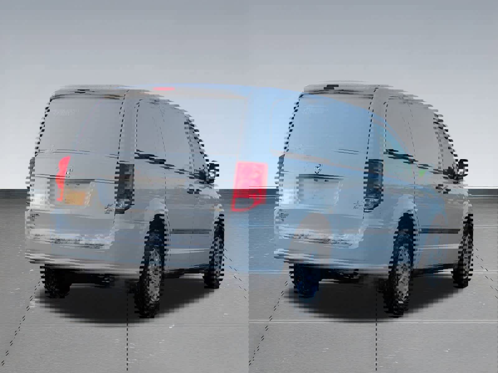 Used 2013 RAM C/V Tradesman image 6