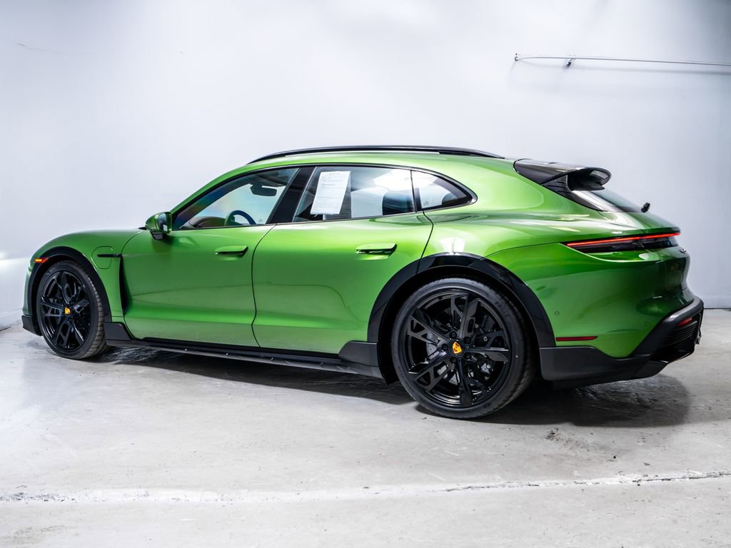Used 2022 Porsche Taycan Turbo S image 2