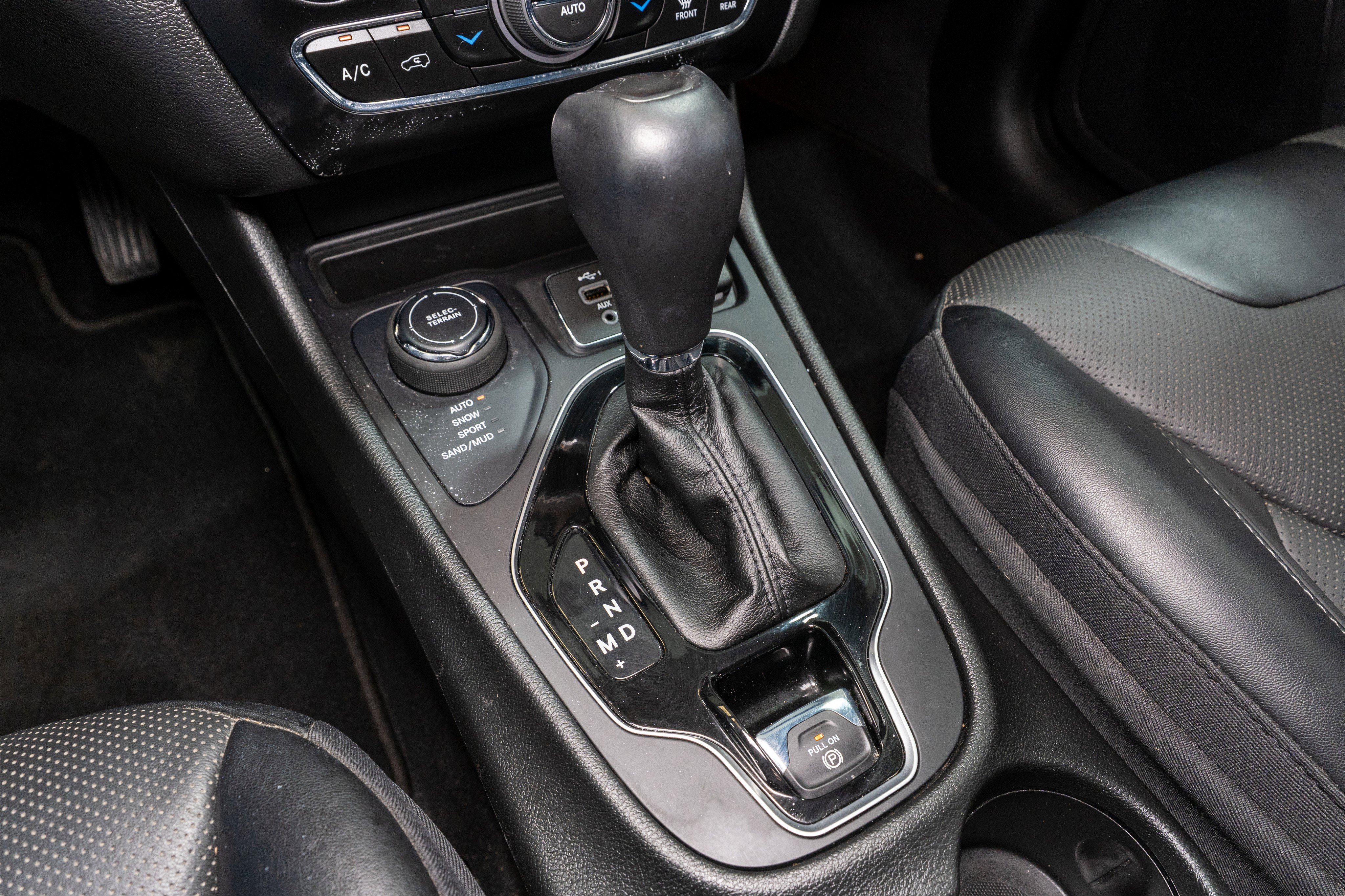 Used 2023 Jeep Cherokee Altitude Lux w/ Lux Elite Package AWD/4WD image 25