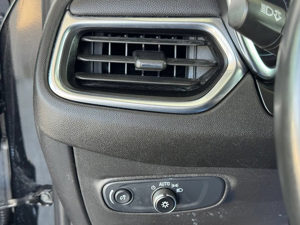 Used 2024 Chevrolet Equinox LT FWD image 36