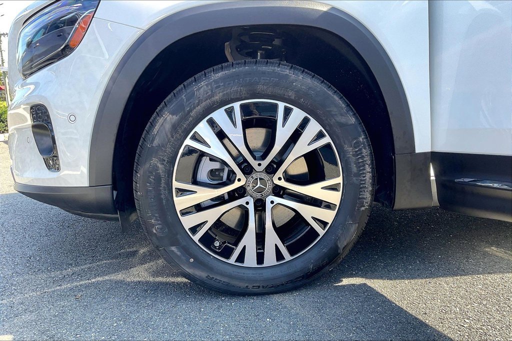 New 2026 Mercedes-Benz GLB 250 4MATIC image 11