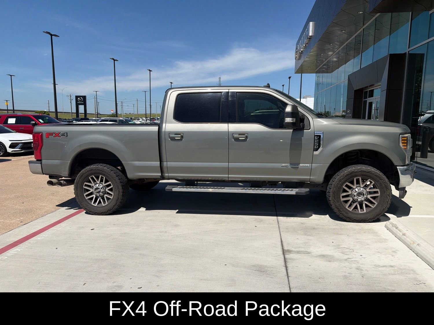 Used 2019 Ford F250 Lariat w/ Lariat Value Package AWD/4WD image 4