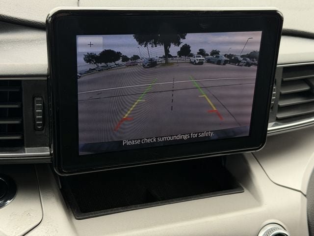 Used 2020 Ford Explorer XLT w/ Equipment Group 202A RWD image 17