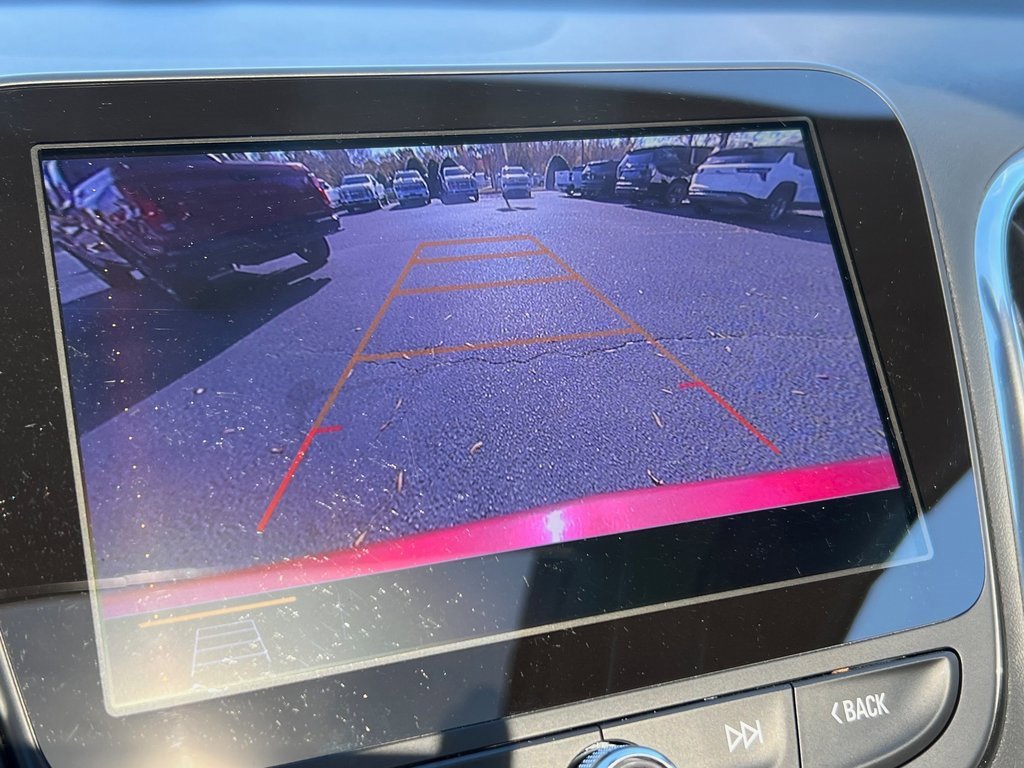 Used 2020 Chevrolet Equinox LT image 11