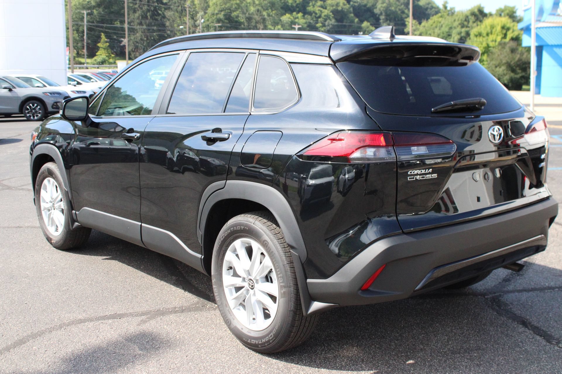 New 2026 Toyota Corolla Cross LE AWD/4WD image 9