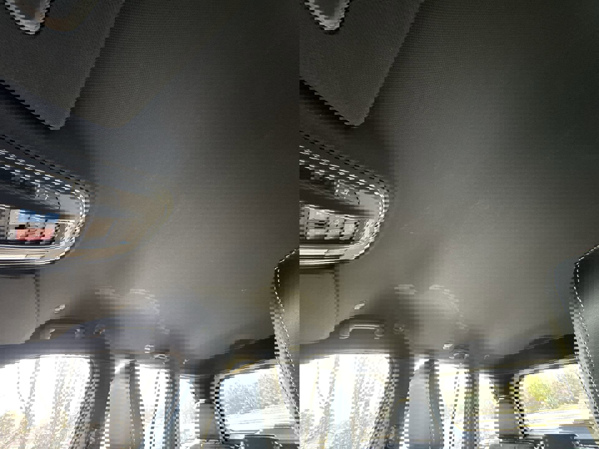 Used 2024 Jeep Grand Cherokee Limited w/ Black Appearance Package image 22